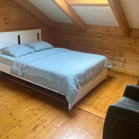 Houten Chalet/bungalow In Het Bos, Sauna, Jacuzzi בית נופש *
