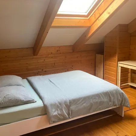 Houten Chalet/bungalow In Het Bos, Sauna, Jacuzzi *
