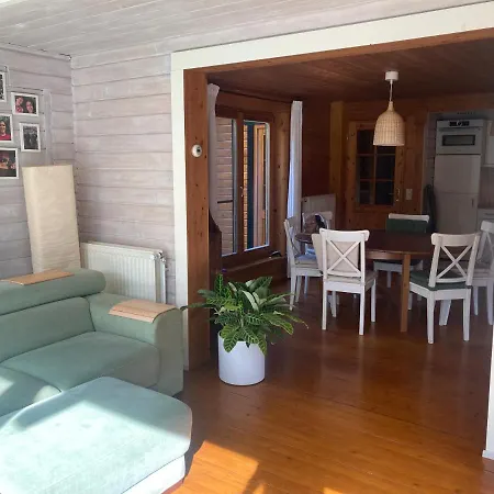 Houten Chalet/bungalow In Het Bos, Sauna, Jacuzzi Casa de Férias Meijel