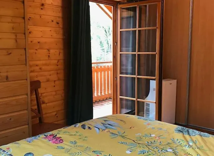 Дом отдыха Houten Chalet/bungalow In Het Bos, Sauna, Jacuzzi Meijel