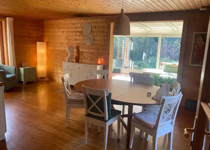 Дом отдыха Houten Chalet/bungalow In Het Bos, Sauna, Jacuzzi *